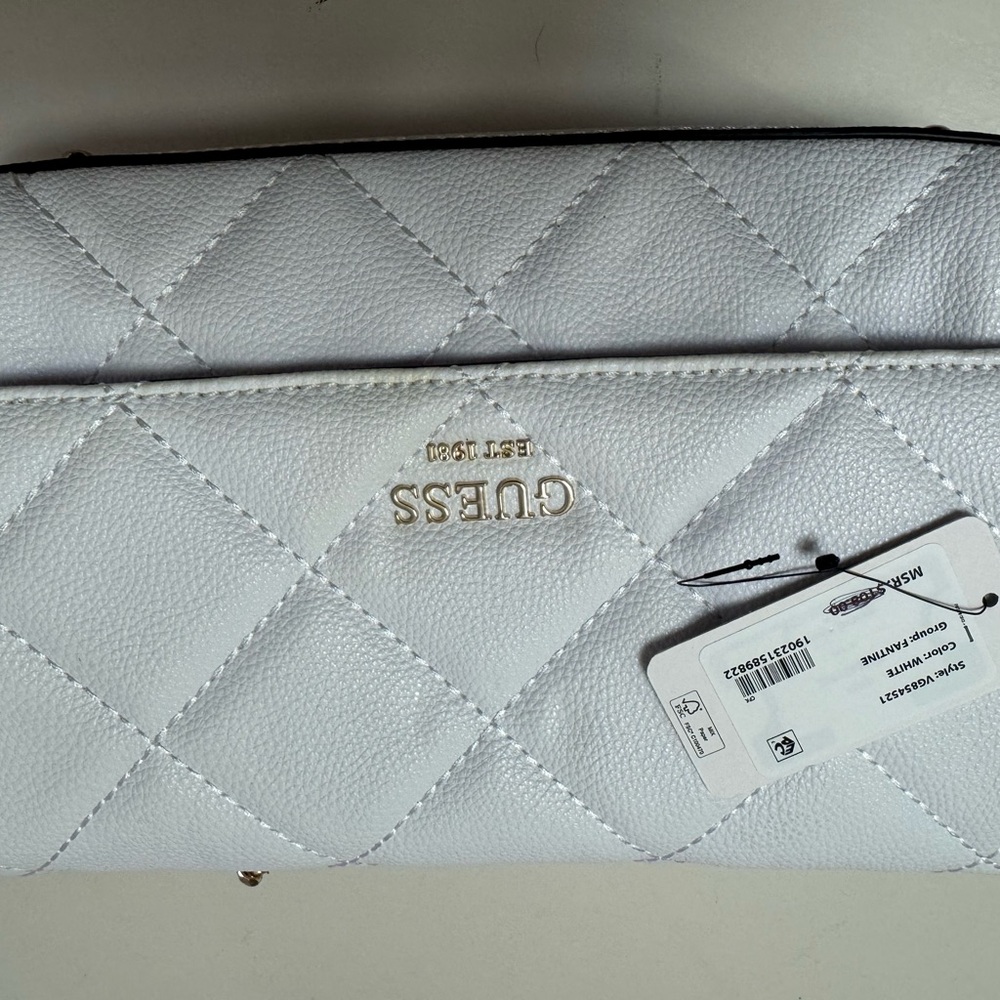 GUESS Quilted White Crossbody Bag with Chain Strap - Picture 2 of 3